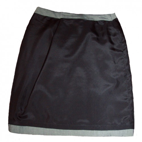 Fully lined women’s skirts.