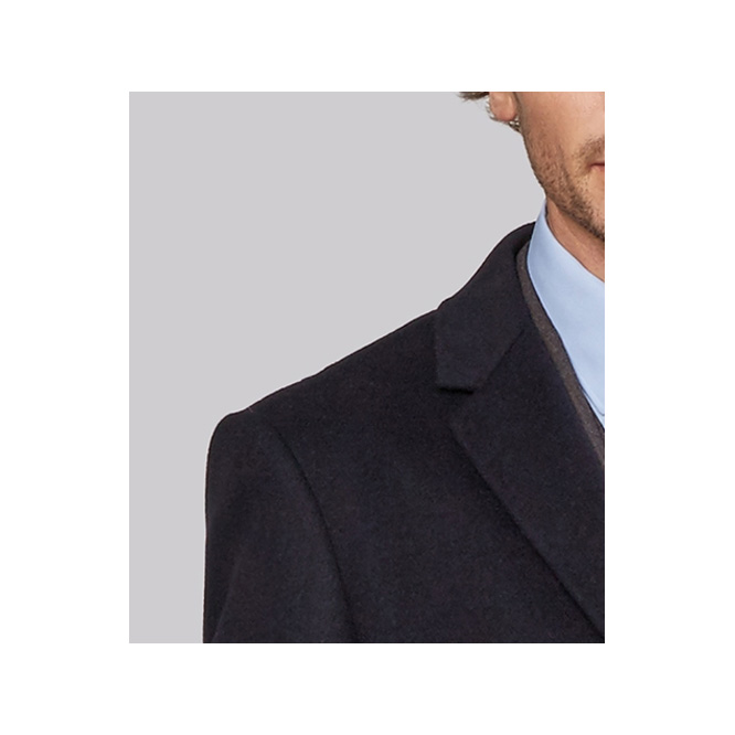 no shoulder epaulet in men’s coat