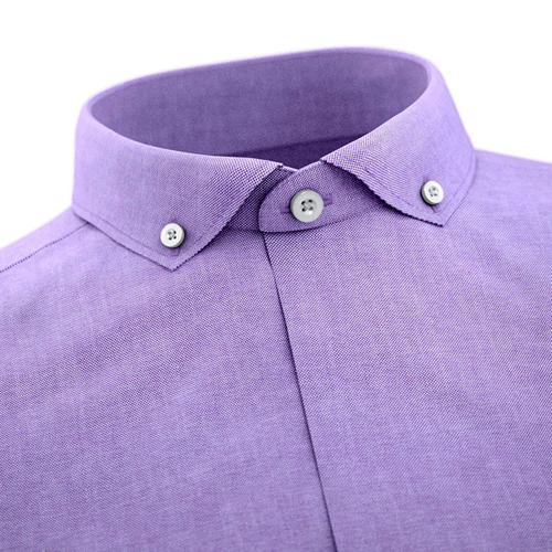 Modern button down collar in the men’s shirt.