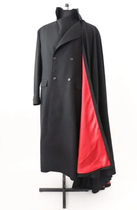 100% screen accurate shadow coat costume replica from the 1994 film The Shadow starring Alec Baldwin. The costume full front view.