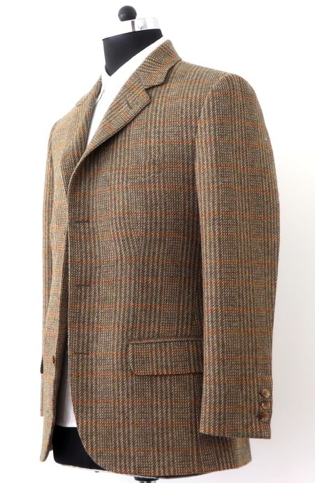 Men's bespoke Shetland tweed blazer in W. Bill wool, suede oval elbow patch and three-button working cuff, side view